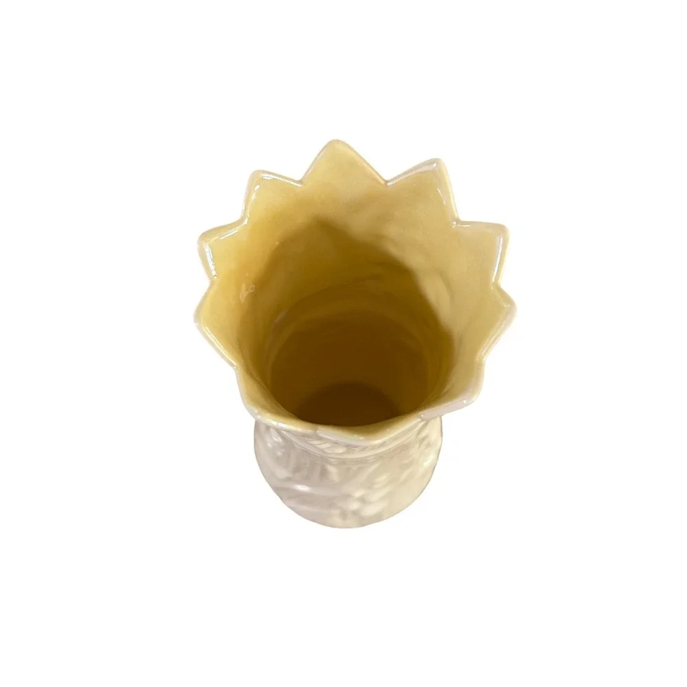 Belleek Lily of the Valley Vase 7